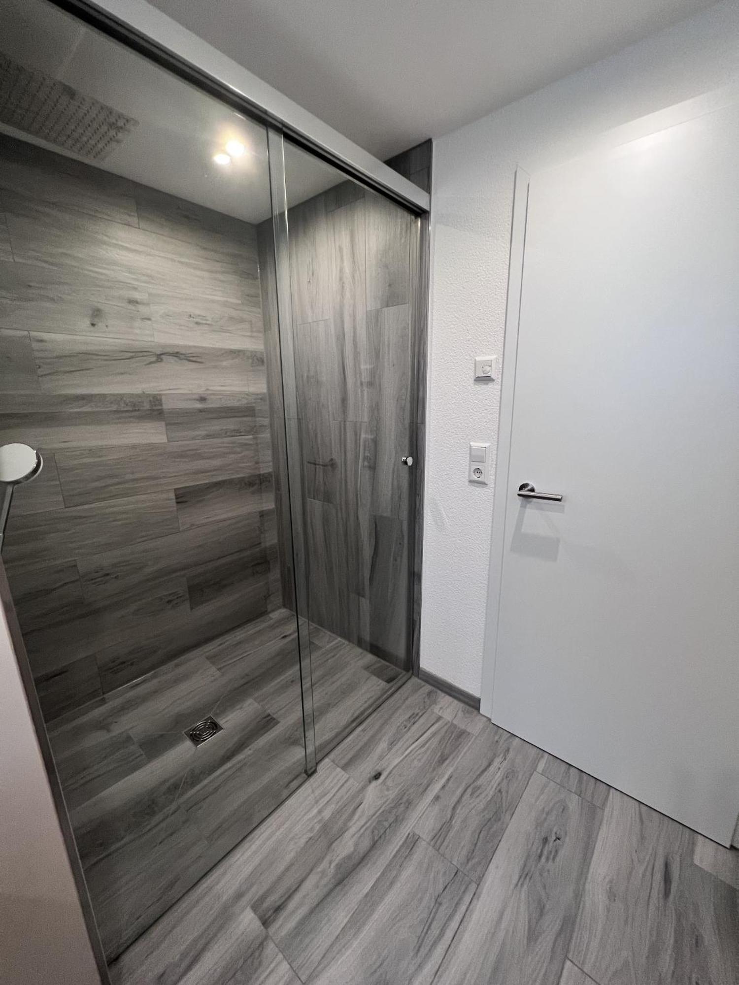 Ferienwohnung Bodenseesuite In ฟรีดริชส์ฮาเฟน ห้อง รูปภาพ